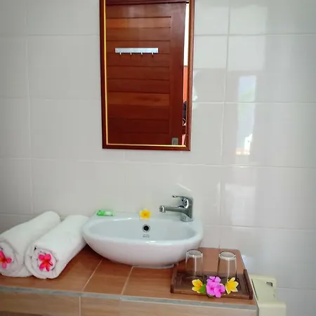 Dwiki Putra Home Stay Nusa Lembongan Exterior photo